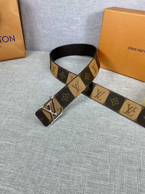 激安ルイヴィトンベルト内部構造